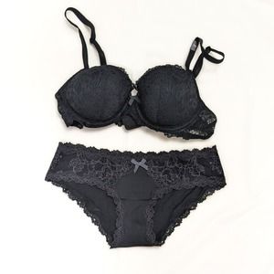 NWT Victoria's Secret Demi Bra Set Black Lace Size 34B + Matching Panty Size XS